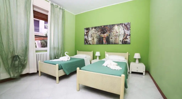 B&B PONTEVECCHIO, Book Bed and Breakfast Hoteller i Brembate med parkering, Parkering