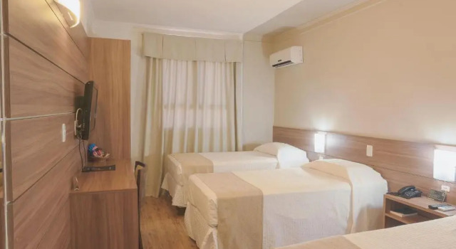 Трёхместный номер Standard Hotel Açores Premium- 5 minutos do Moinhos de Vento