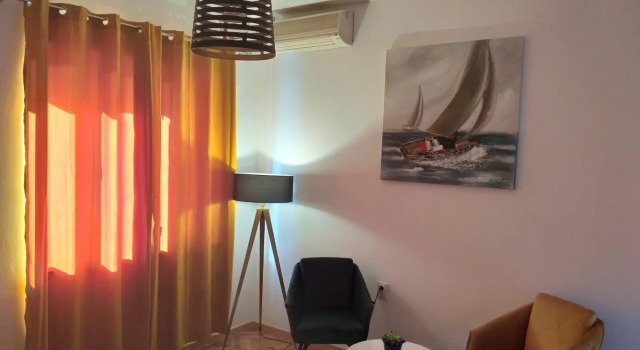 Apartments Golondrina, Prenota Appartamento Hotel a Croatian Islands con piscina, Piscina