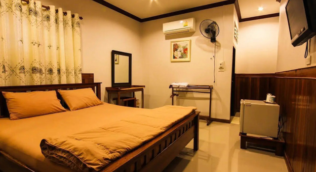 Ban Glai Kong, Varaa Hotelli Hotellit North-Eastern Thailand pysäköinnillä, Pysäköinti