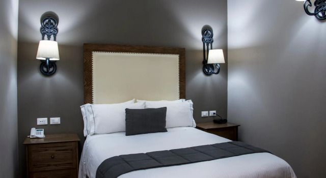 Двухместный номер Standard Historico Central Hotel