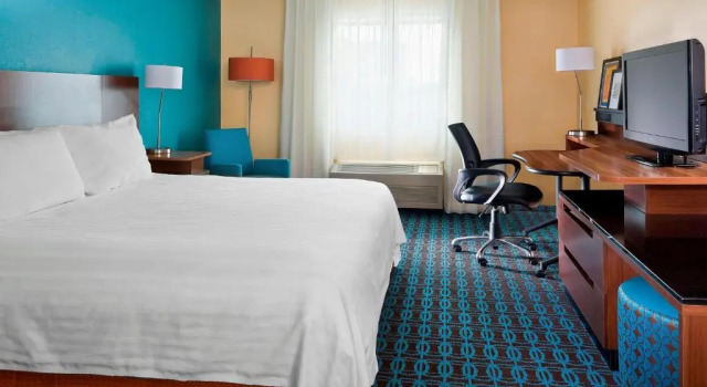 Номер Superior Fairfield Inn & Suites Lexington Keeneland Airport