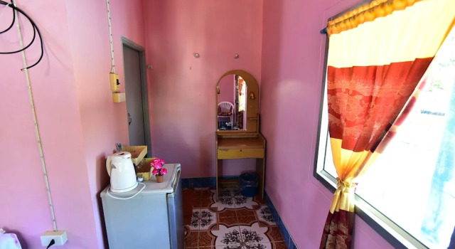 Lanta Danai Guesthouse
