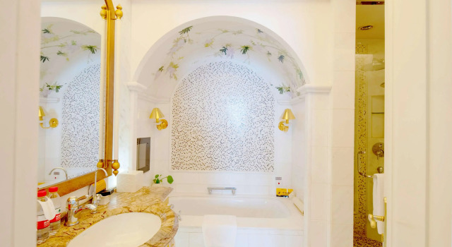 Четырёхместный люкс с 2 комнатами с видом на озеро Goethe Hotel Hangzhou