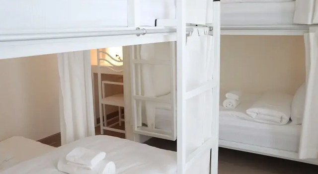 ResT Bangkok Poshtel, Rezervovat Hostel Hotely v Central Thailand se snídaní, Snídaně