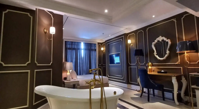 Люкс Grand Eska Hotel & Suites Batam