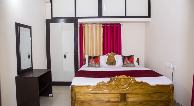 Capital Guest House 2 by OYO Rooms