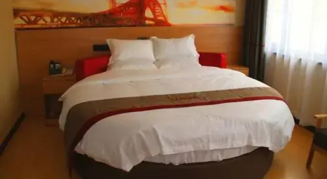 Thank Inn Plus Hotel jilin siping gongzhuling high-speed railway south station