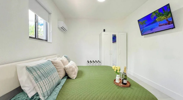 Luxury Suite Studio With Kitchen Spa Shower, Buchen Sie Resort Miramar Everglades-Nationalpark