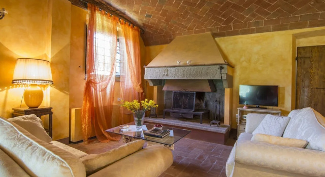 Villa Poggio alle Fonti, Book Villa Hoteller i Valdarno med pool, Swimmingpool