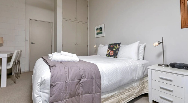 QV Sunny Townhouse Near Ponsonby - 456, Забронировать Отель Отели Окленда с парковкой, рядом с Вестерн-Парк, Парковка