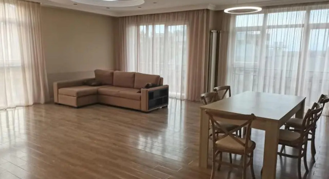 200m apartamenty na pljazhe Ureki dlja otdyha bol'shoj sem'i ili kompanii, Book Lejlighed Lejligheder i Guria, Lejlighed