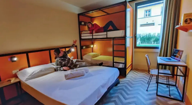 Семейный номер Standard YellowSquare Florence