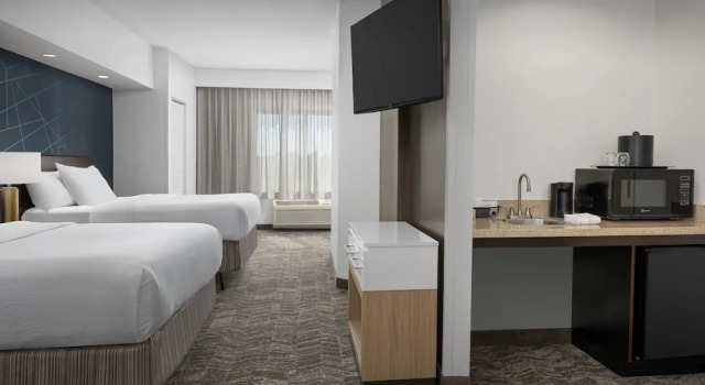 Четырёхместный люкс SpringHill Suites by Marriott Portland Vancouver