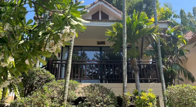Двухместный номер Deluxe с балконом и с видом на сад Chawalun Resort