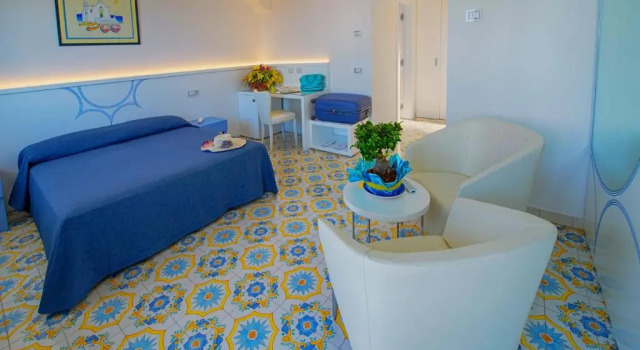 Полулюкс Hotel Villa Miralisa
