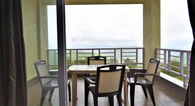 Paras Villa