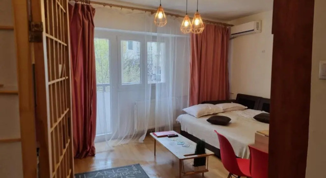 Апартаменты Sunny Old Town Apartments