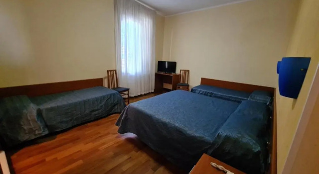 Четырёхместный номер Standard Hotel Nazionale