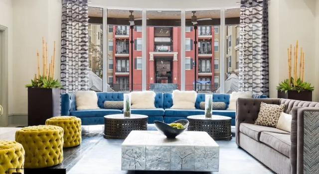 Uptown CityPlace Apartments X RBA Living, Забронировать Апартаменты/квартира Отели Далласа с парковкой, рядом с Magnolia Theater, Парковка