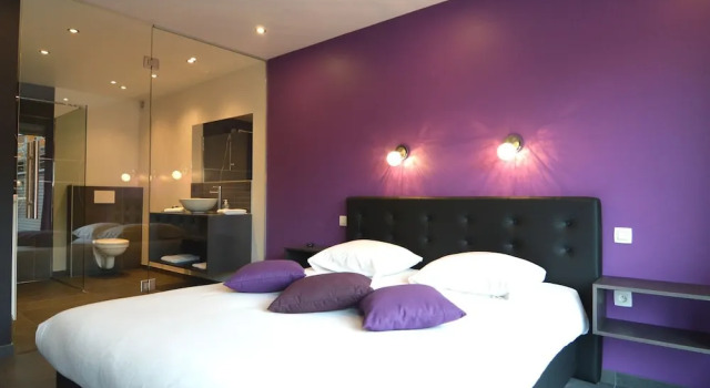 Lavish Villa in Malmedy with Heated Pool, Hot Tub, Infrared Sauna, Rezerwuj Willa Malmedy 