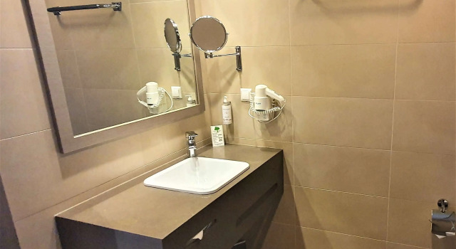 Двухместный люкс Golden Tulip Kassel Hotel Reiss