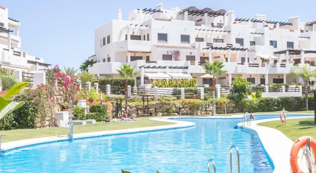 Sunset Golf Groundfloor Shared Pool, Забронировать Апартаменты/квартира Апартаменты Эстепона, Апартаменты/квартира