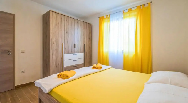 Amazing Home in Benkovac With 4 Bedrooms, Wifi and Outdoor Swimming Pool