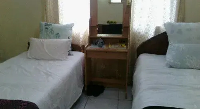 Falls Garden Lodges