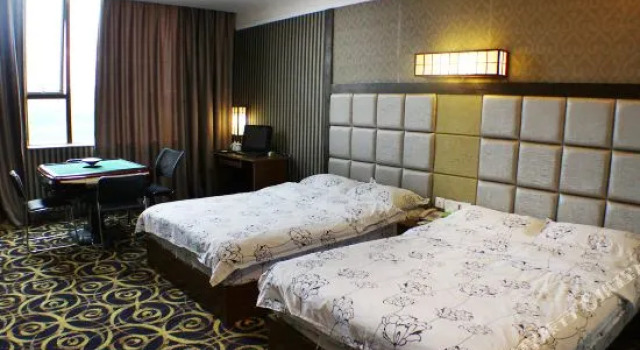 Jintian Business Hotel, Prenota Hotel Qingyuan Guangdong