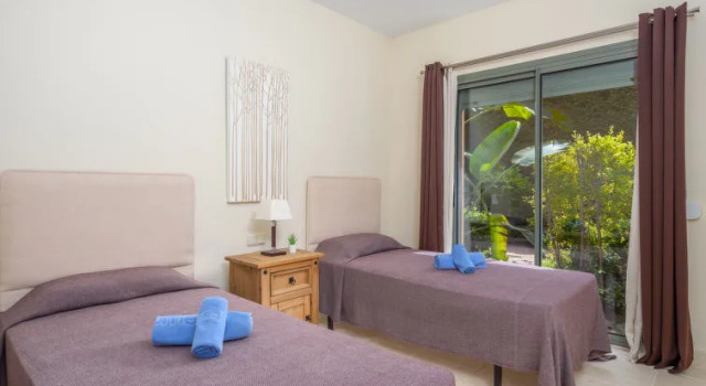 Benatalaya, Забронировать Отель Бизнес-отели Бенаавис, 4* 5*