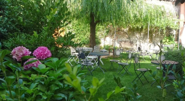 Апартаменты Loris Inn