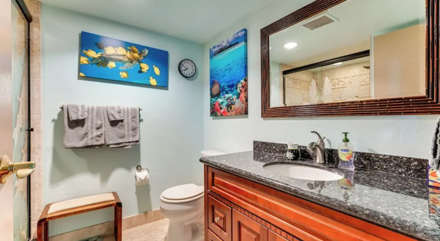 Апартаменты Penthouse Condo in Kona Pacific w/ Ocean Views!