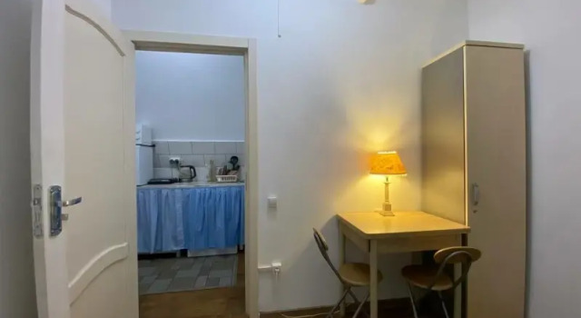 Портик, Rezervovat Hotel Tsentralny district Petrohrad, poblíž Ploshchad Lenina Metro Station