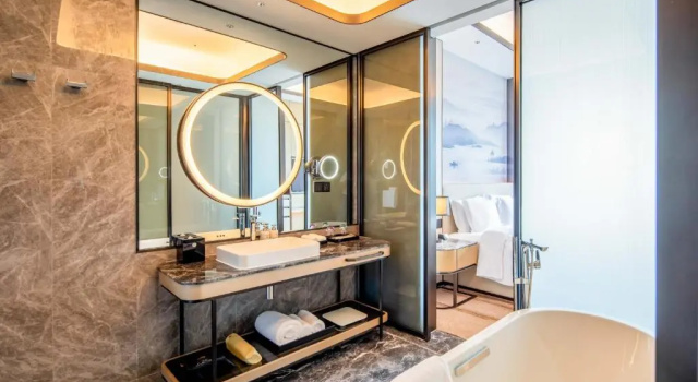 Superior- dobbelt værelse med søudsigt Pullman Suzhou Taicang