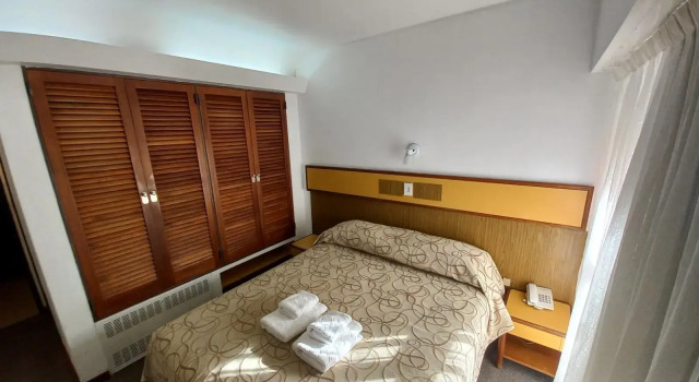 Costanera Hotel, Забронировать Отель Отели Пуэрто-Мадрин 3 звезды, рядом с Пляж Пуэрто-Мадрин, 3*
