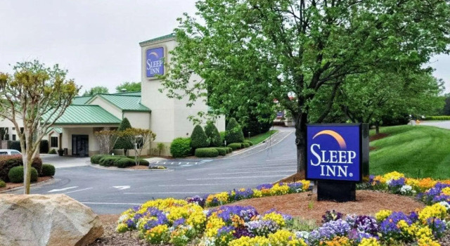 Кровать в общем номере Sleep Inn Kernersville I-40
