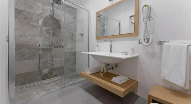 Номер Comfort HSuites Luxury B&B