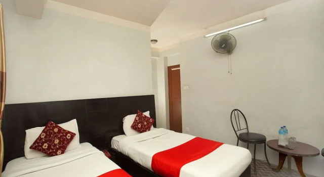 SPOT ON 428 Hotel President, Забронировать Отель Балладью Катманду