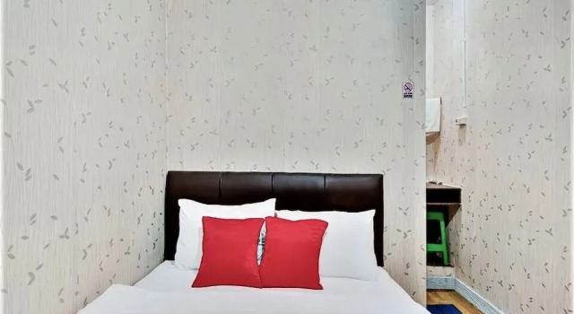 Camera Deluxe SBY Residence by ecommerceloka