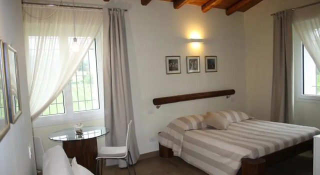 B&B Cascina San Martino, Rezervați Bed and Breakfast Passirano Franciacorta
