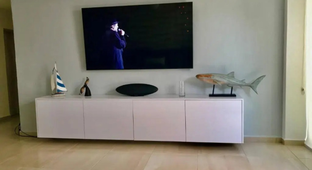 Beautiful Apartment With Pool, gym and Beach Just 80 Meters Walk, Fully Equipped