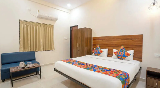 Номер Executive Fabhotel Three Waves