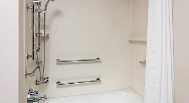Standard Vierer Zimmer Fairfield by Marriott Port Clinton Waterfront