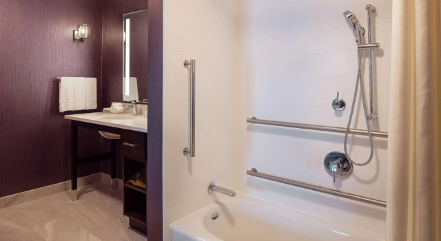 Четырёхместный люкс Homewood Suites by Hilton Needham Boston