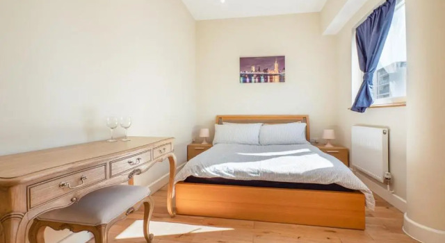 easyStay Slough Central Apartment, Varaa Huoneisto Asunnot kohteessa Merseyside, Huoneisto