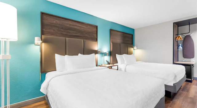 Номер Standard Tru By Hilton Pensacola I-10 North Davis Highway