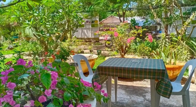 Standardowy trzyosobowy pokój z widokiem na ogród Hanbee's Resort Puerto Princesa Palawan