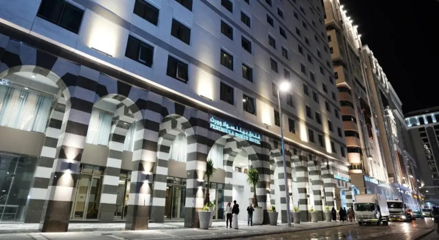 Peninsula Worth Hotel, Забронировать Отель Отели Медины 5 звезд, рядом с Ворота Али ибн Абу Талиба в мечети Пророка, 5*
