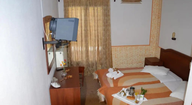 Двухместный номер Economy Hotel Hani Zisi